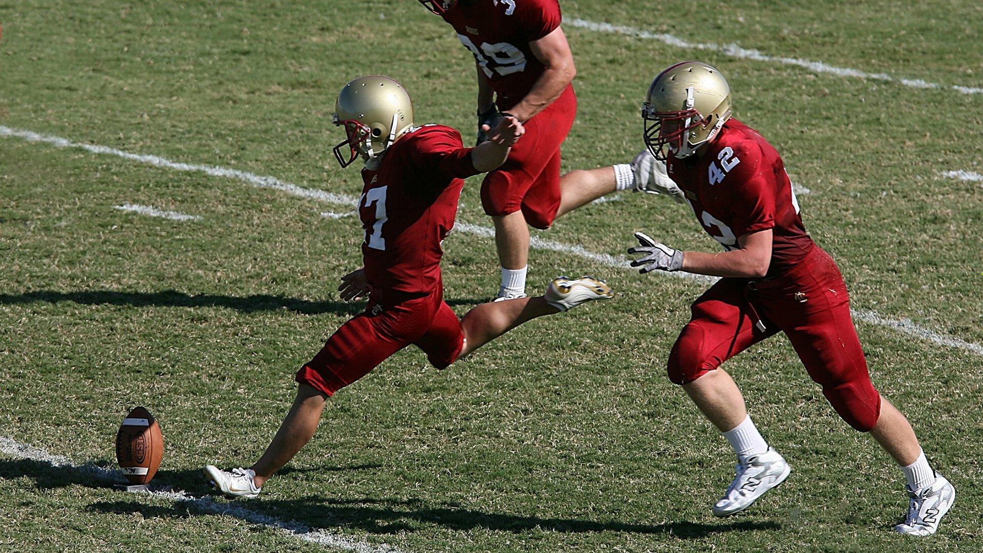 飞人再创历史！世界纪录被刷新，田径赛场沸腾