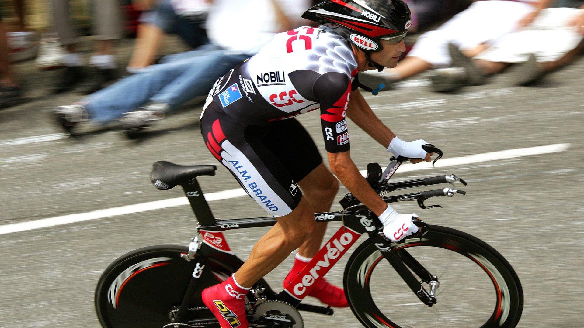 2024国际马拉松盛事落幕,肯尼亚选手刷新赛会纪录夺冠