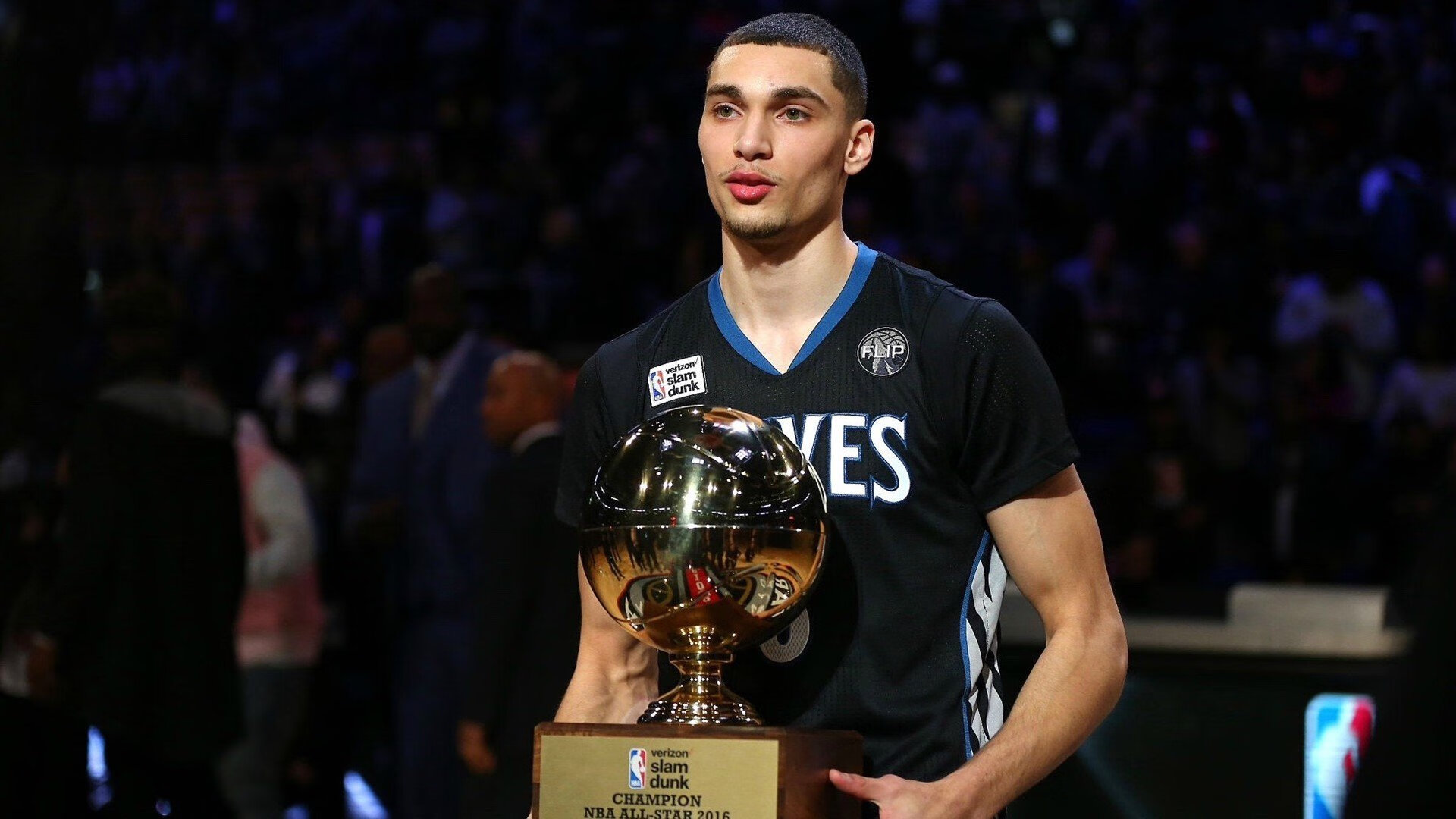 温网2024,阿尔卡拉斯逆转夺冠,斯瓦泰克首度封后